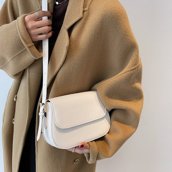 Eldborg | Elegant shoulder bag in a muted nude tone