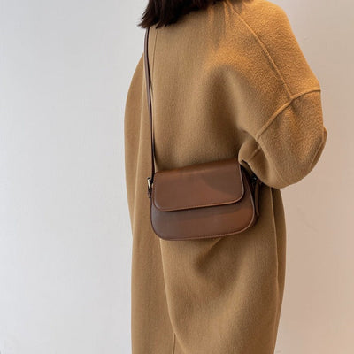 Eldborg | Elegant shoulder bag in a muted nude tone