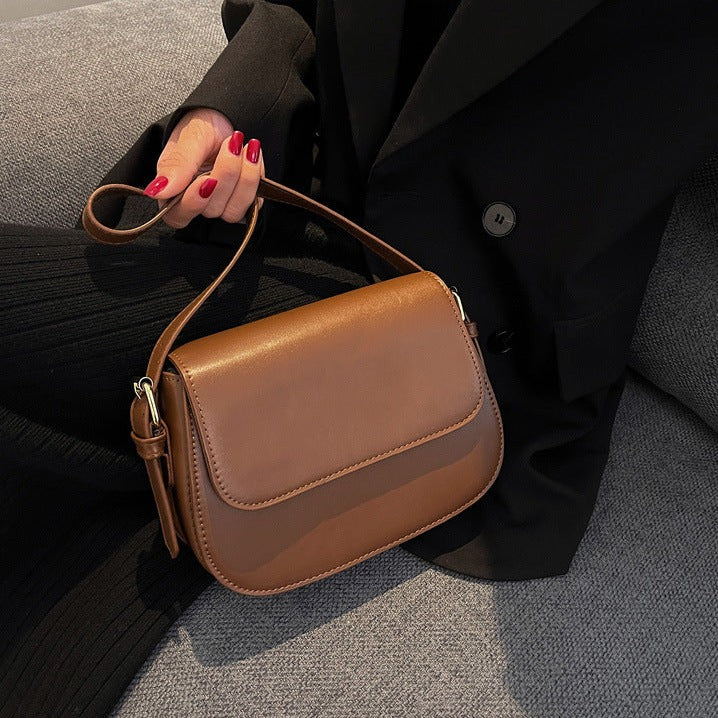 Eldborg | Elegant shoulder bag in a muted nude tone