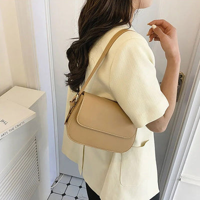 Eldborg | Elegant shoulder bag in a muted nude tone