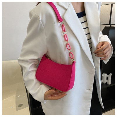 Magnella | Elegant shoulder bag in a crocheted design