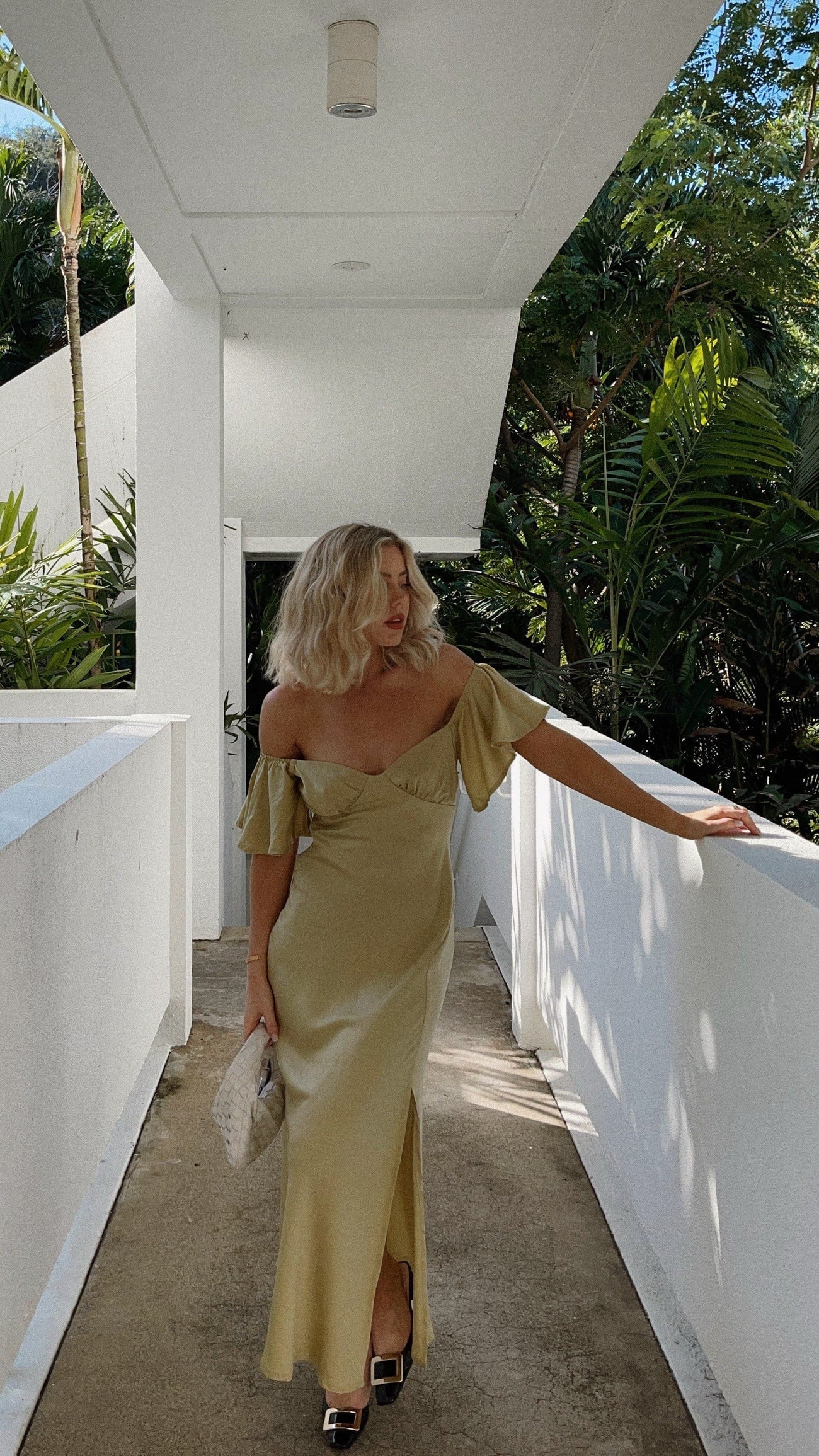 Nalani | Off-the-Shoulder Maxi Dress with Butterfly Sleeves