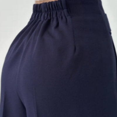 Fashionable, casual and versatile straight-leg trousers